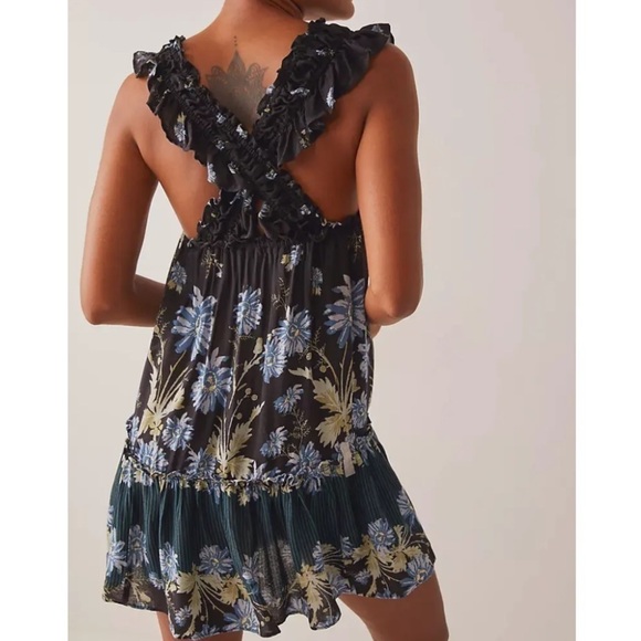 NWT Free People Bali Wild Daisy Printed Mini Ruffle Slip Dress - Picture 2 of 10